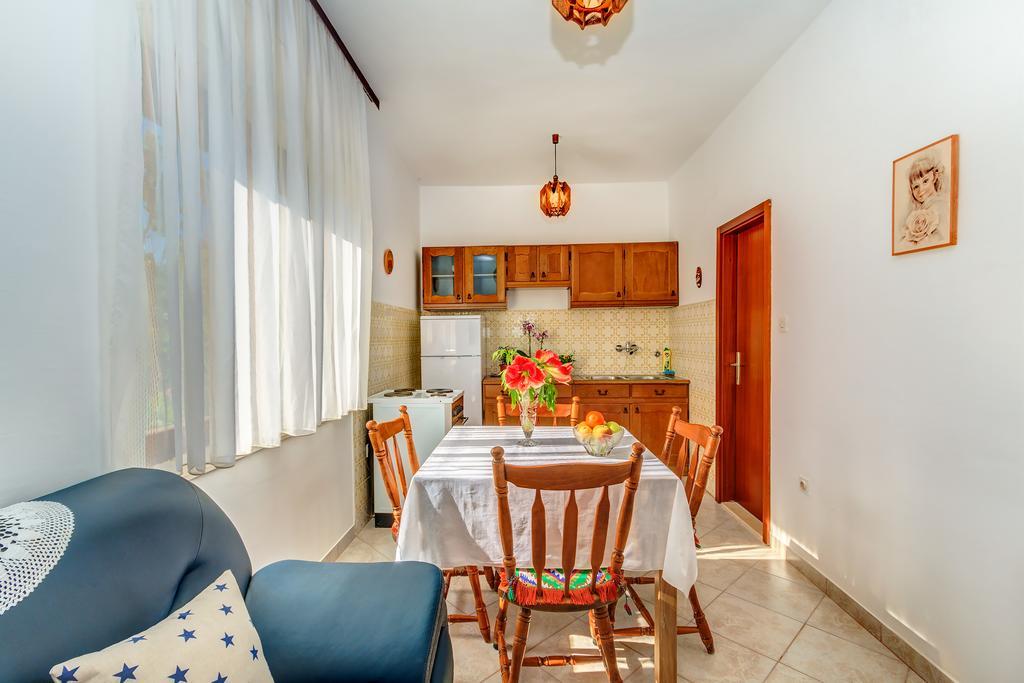 Apartments Marija Kaštela Esterno foto